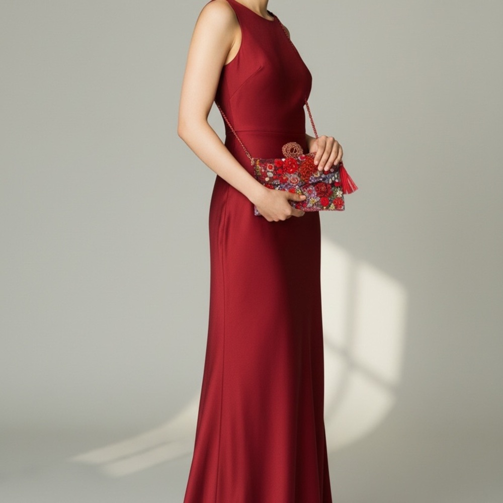 “Messy Red” - Picture 2 of 7